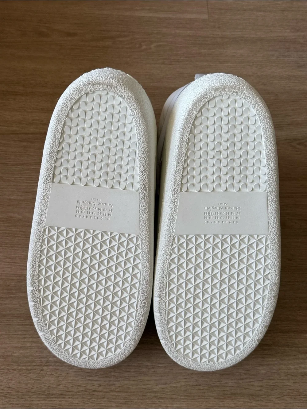 Maison Martin Margiela White Puffer Snow Boots